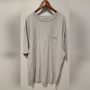 Columbia t-shirt